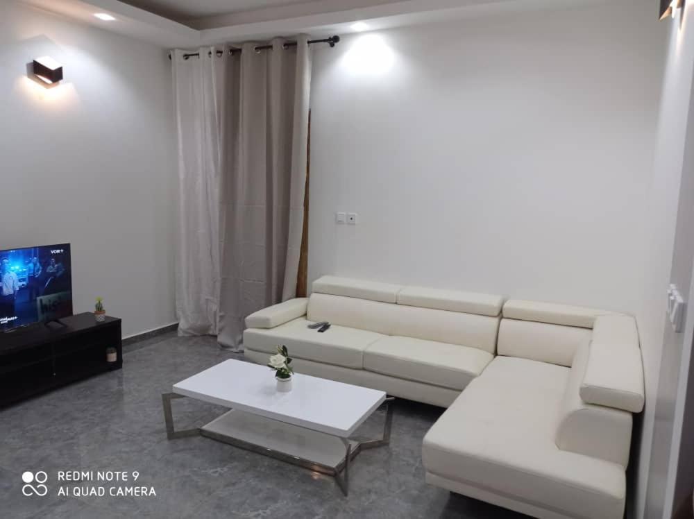 Hotel Appart B4U Yaounde Ngoại thất bức ảnh